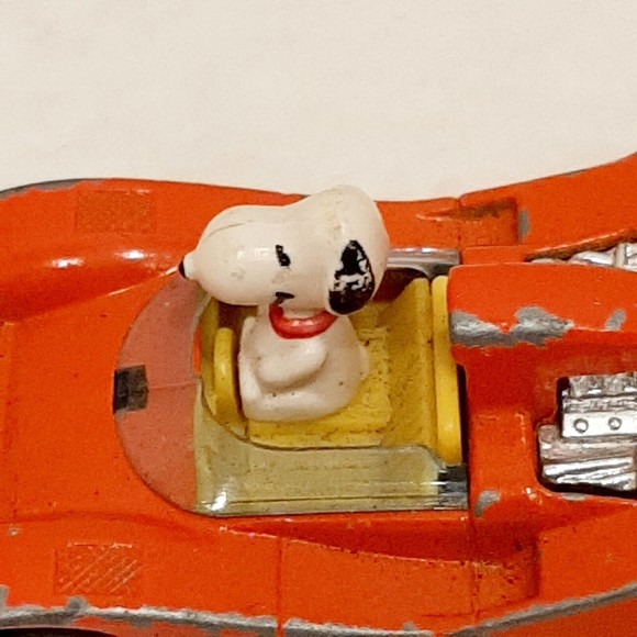 Vintage Peanuts Gang Snoopy In A Red Race Car Aviva 1958 Japan Die Cast - Picture 10 of 16